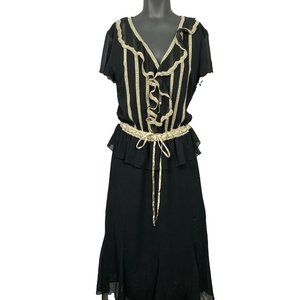 Signature by Robbie Bee Vintage Black Cream Dress